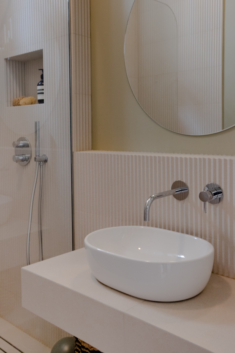 HomeRev apartment renovation, restored mouldings and herringbone parquet