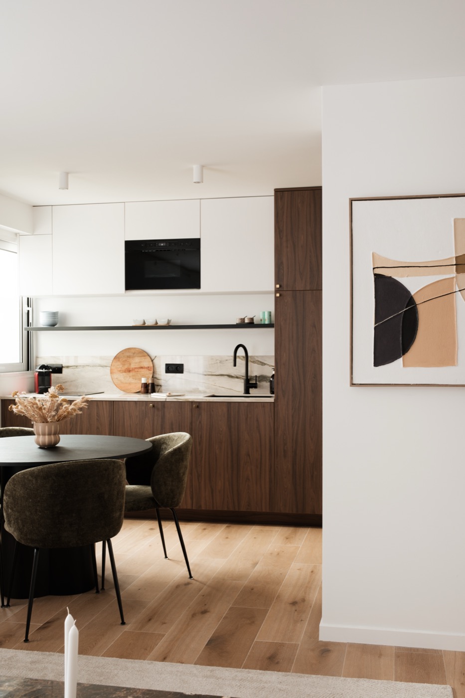 HomeRev apartment renovation, new bathroom and kitchen